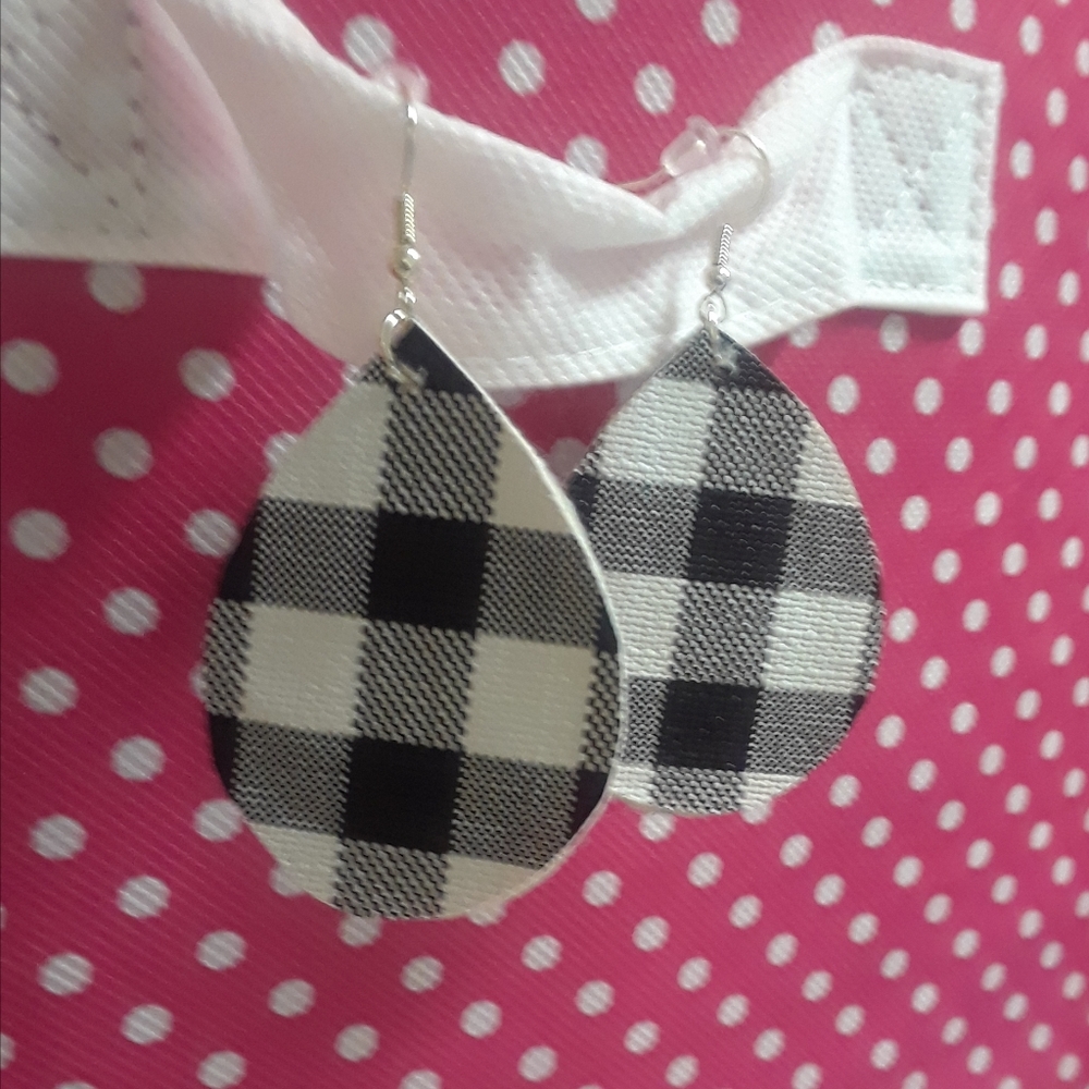Buffalo plaid earrings